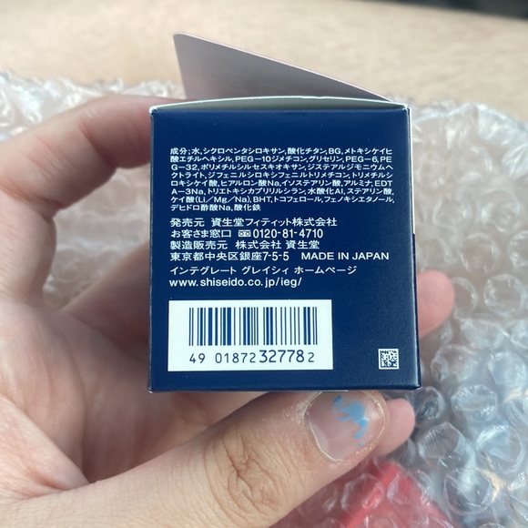 GRACY SPF 22 PA ++ Foundation in Shade 20 - Picture 2 of 4